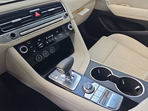 New 2026 Genesis G70 2.5T image 10