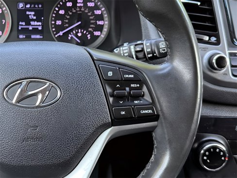 Used 2017 Hyundai Tucson Sport image 12
