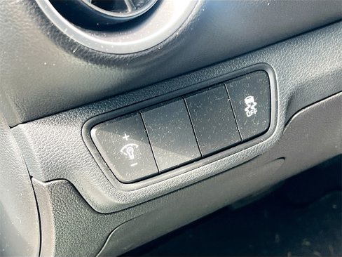 Used 2023 Kia Forte LXS image 10