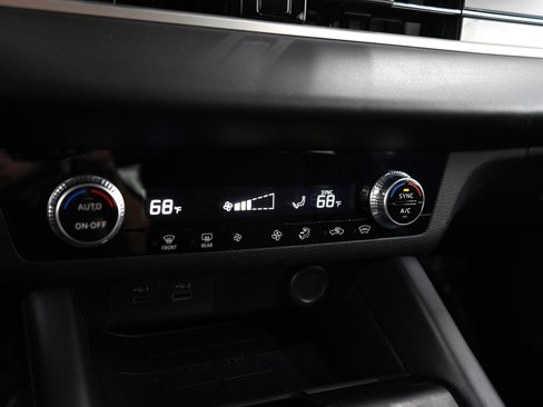 Used 2024 Mitsubishi Outlander ES image 22