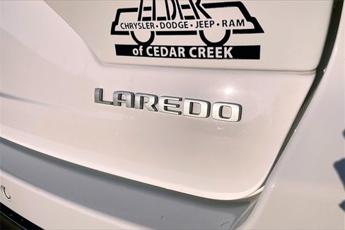 Used 2024 Jeep Grand Cherokee Laredo w/ Trailer Tow Package image 8