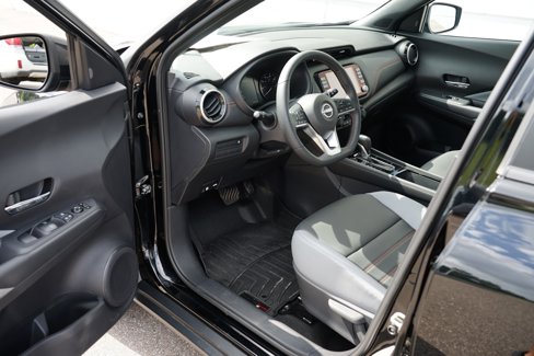 Used 2023 Nissan Kicks SR w/ SR Premium Package image 13
