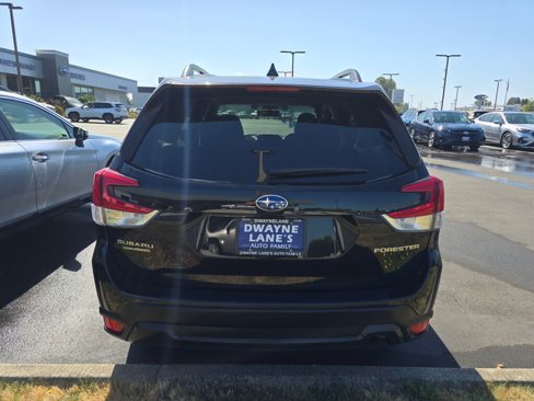 Used 2020 Subaru Forester Premium image 7