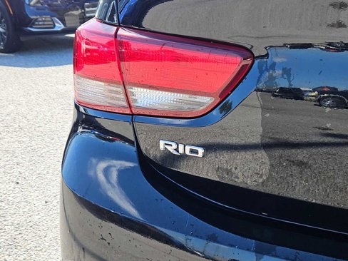 Used 2020 Kia Rio S image 11
