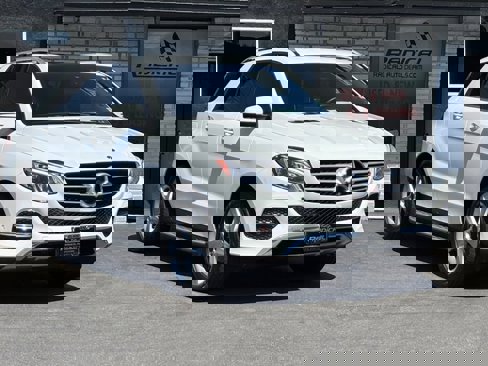 Used 2018 Mercedes-Benz GLE 350 w/ Premium 2 Package image 5