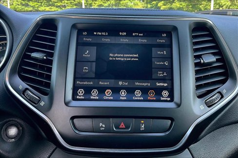 Used 2021 Jeep Cherokee Latitude Lux w/ Sun & Sound Group image 33