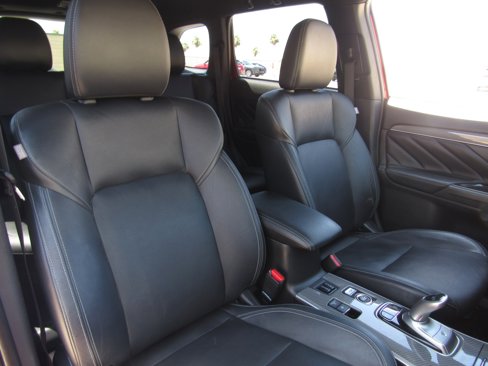 Used 2020 Mitsubishi Outlander SEL image 10