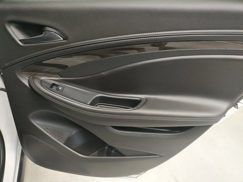 Certified 2020 Buick Envision Essence w/ Experience Buick Package image 16