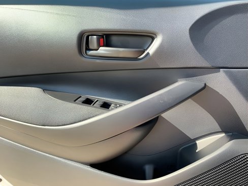New 2025 Toyota Corolla LE image 11