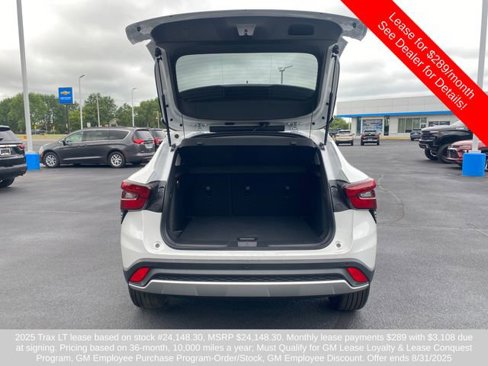 New 2025 Chevrolet Trax LT w/ Driver Confidence Package image 22