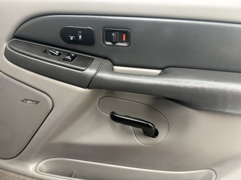 Used 2003 Chevrolet Tahoe LT image 11