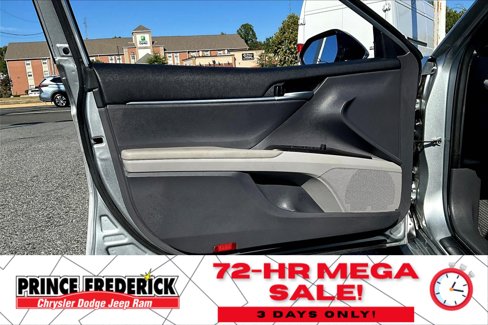 Used 2024 Toyota Camry LE image 18