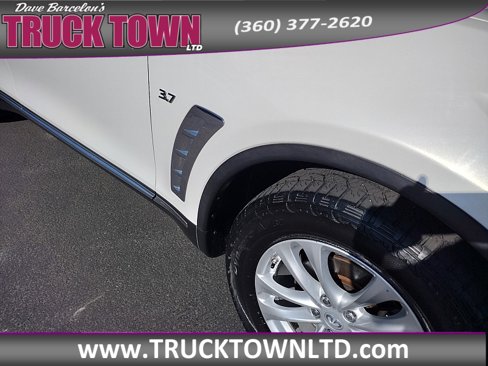 Used 2014 INFINITI QX70 AWD w/ Premium Package image 2