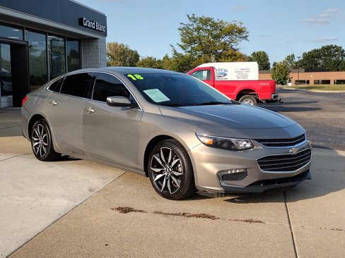 Used 2018 Chevrolet Malibu LT image 12