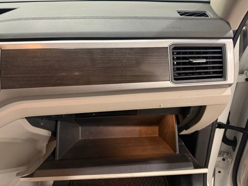 Used 2019 Volkswagen Atlas SE image 29