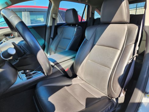 Used 2015 Acura RDX AWD w/ Technology Package image 2