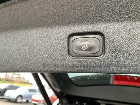 Used 2019 Ford Explorer XLT w/ Equipment Group 201A image 16