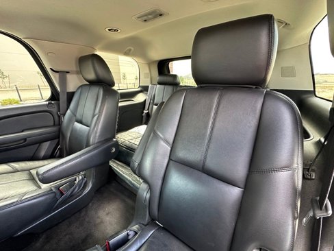 Used 2012 Chevrolet Tahoe LT w/ Luxury Package image 8