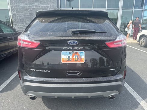 Used 2024 Ford Edge Titanium image 3