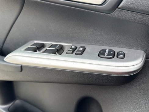 Used 2012 Toyota Camry SE image 23