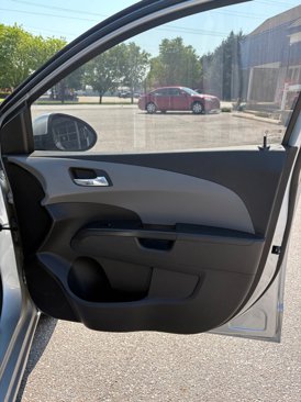 Used 2014 Chevrolet Sonic LT image 14