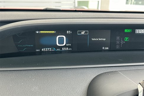 Used 2019 Toyota Prius Prime Premium image 30