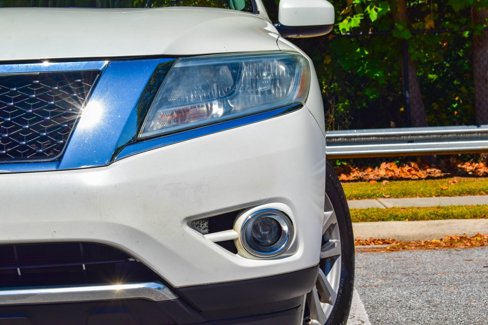 Used 2015 Nissan Pathfinder SV image 3