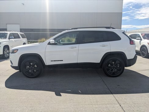 Used 2019 Jeep Cherokee Latitude Plus image 2
