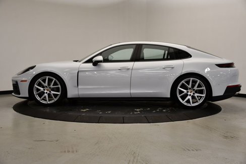 Certified 2024 Porsche Panamera 4 image 2
