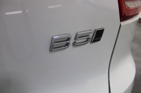 Used 2024 Volvo XC40 B5 Plus w/ Climate Package image 22