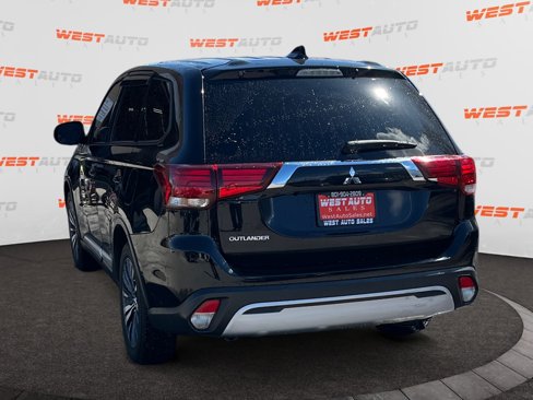 Used 2020 Mitsubishi Outlander ES image 3
