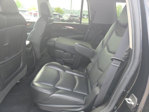Used 2019 Cadillac Escalade Premium Luxury image 26
