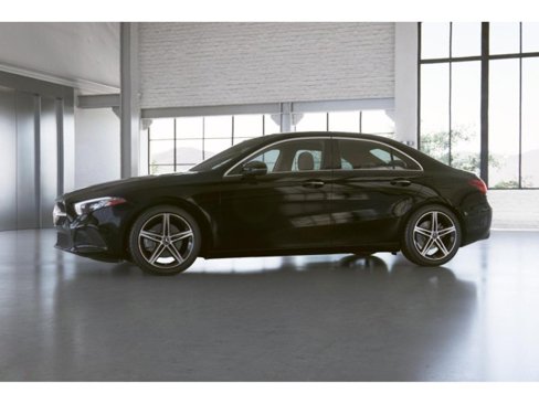 Certified 2022 Mercedes-Benz A 220 4MATIC image 36