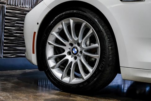 Used 2017 BMW 535i Gran Turismo xDrive image 56
