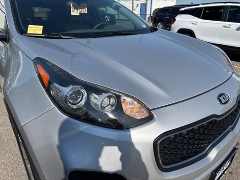 Used 2018 Kia Sportage LX w/ LX Popular Package image 5
