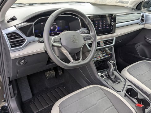 New 2025 Volkswagen Taos SE image 16