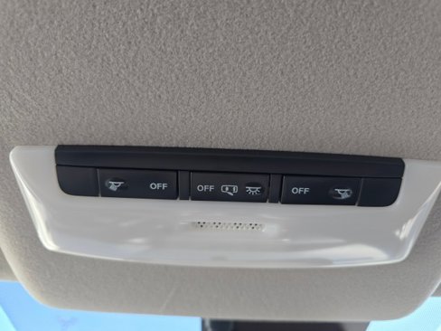 New 2025 Nissan Versa S w/ Trunk Package image 37