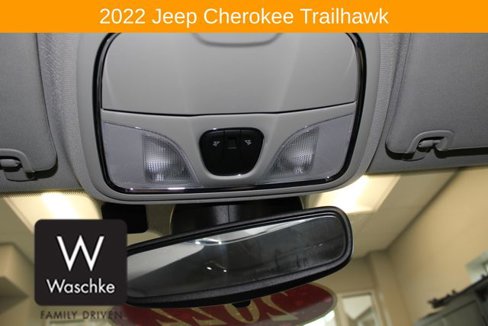 Used 2022 Jeep Cherokee Trailhawk image 60