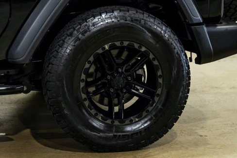 Used 2023 Jeep Wrangler Sport image 40