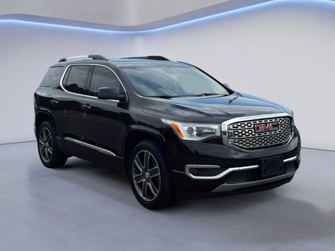 Used 2019 GMC Acadia Denali w/ Technology Package image 1
