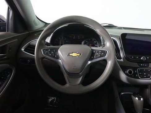 Used 2020 Chevrolet Malibu LT image 36
