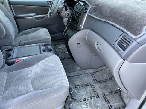 Used 2006 Toyota Sienna LE image 19