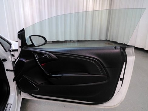 Used 2019 Buick Cascada Premium image 29