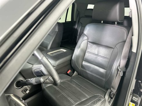 Used 2016 GMC Yukon Denali w/ Open Road Package image 13