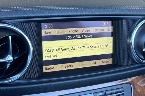 Used 2013 Mercedes-Benz SL 550 image 16