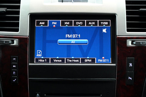 Used 2011 Cadillac Escalade ESV Luxury image 28