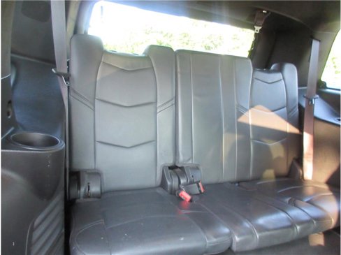 Used 2017 Cadillac Escalade Platinum image 28