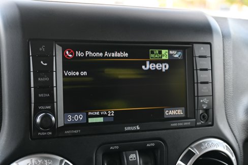 Used 2016 Jeep Wrangler Unlimited Rubicon image 37