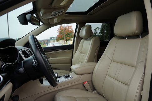 Used 2014 Jeep Grand Cherokee Limited image 13
