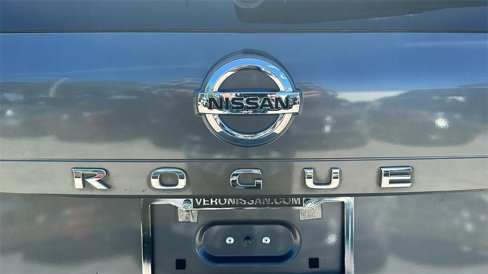 Used 2021 Nissan Rogue SV image 9